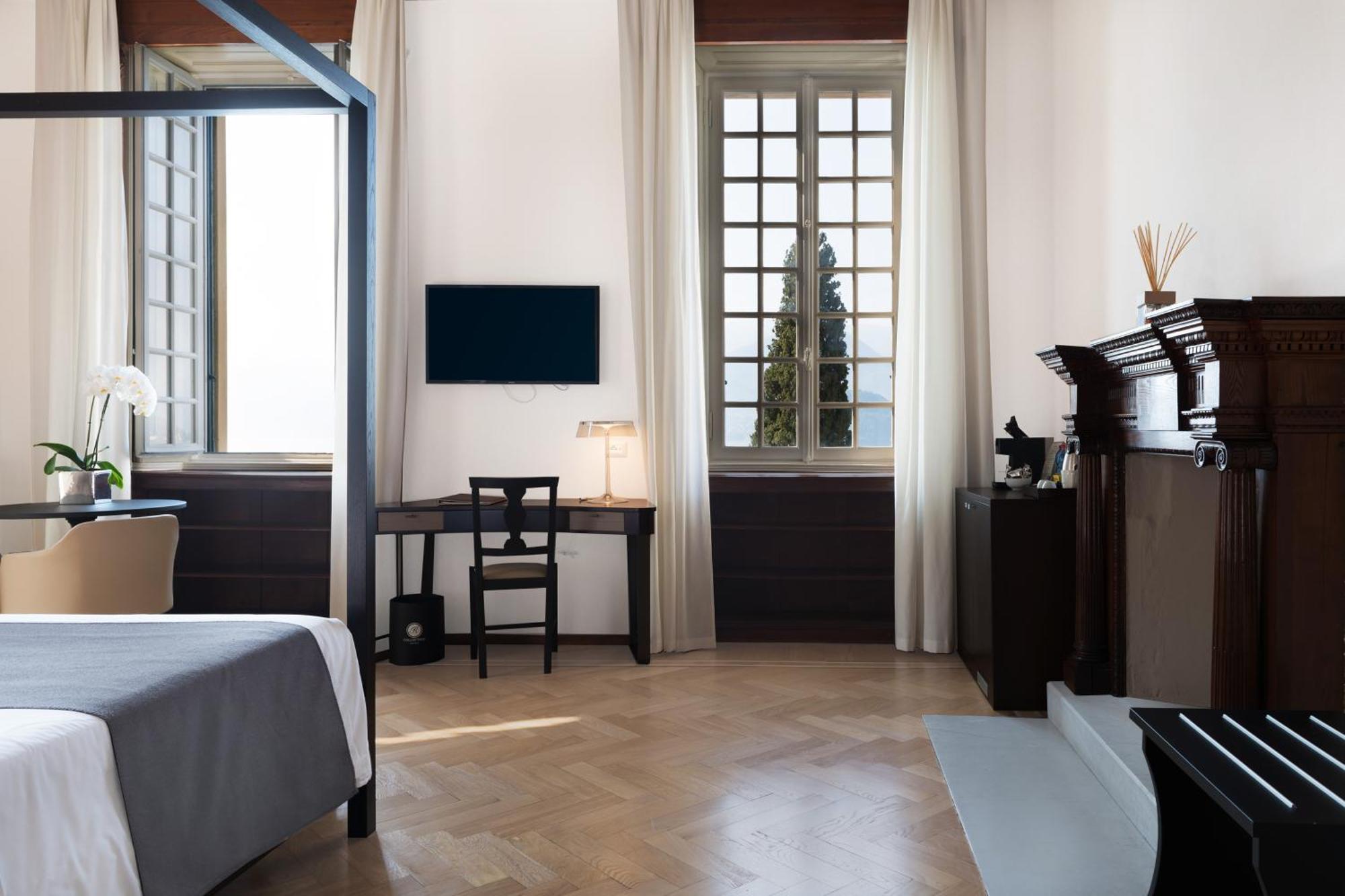 Hotel Villa Cipressi, By R Collection Hotels วาเรนนา ภายนอก รูปภาพ
