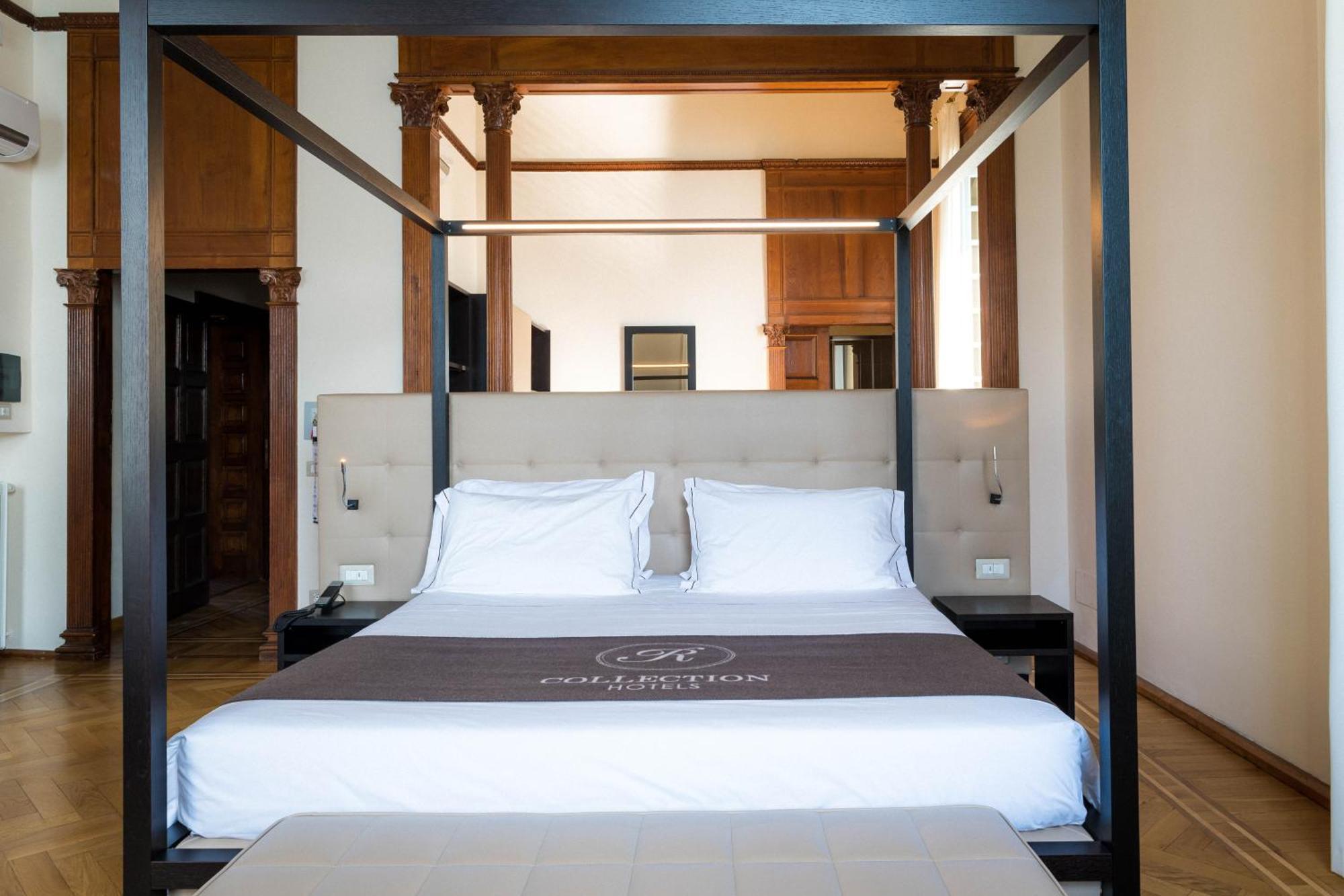 Hotel Villa Cipressi, By R Collection Hotels วาเรนนา ภายนอก รูปภาพ