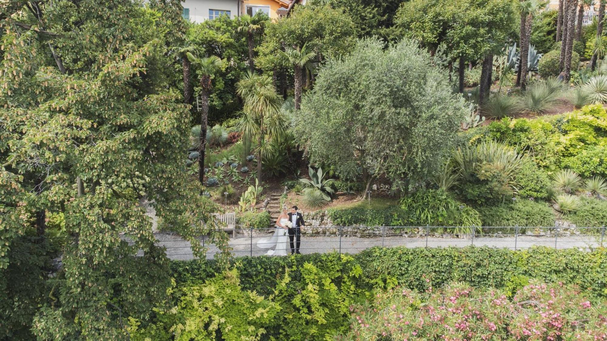 Hotel Villa Cipressi, By R Collection Hotels วาเรนนา ภายนอก รูปภาพ