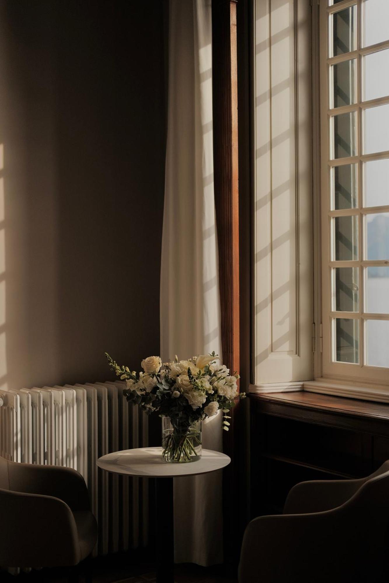 Hotel Villa Cipressi, By R Collection Hotels วาเรนนา ภายนอก รูปภาพ
